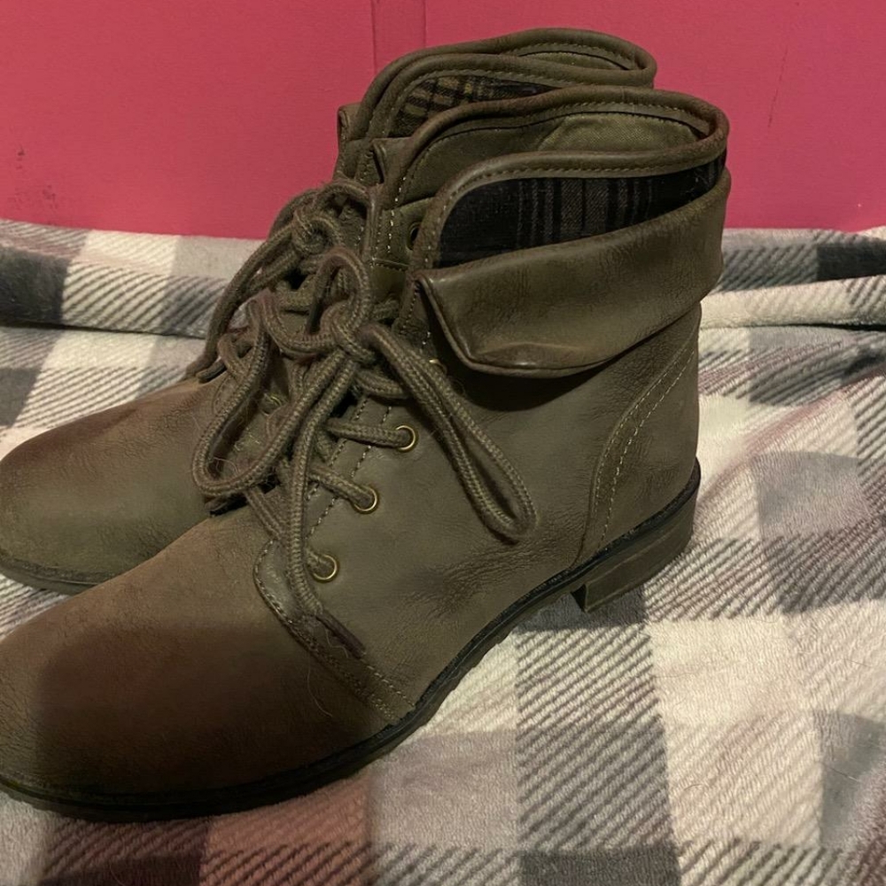Route 66 Ankle Boots.  Size 7M
